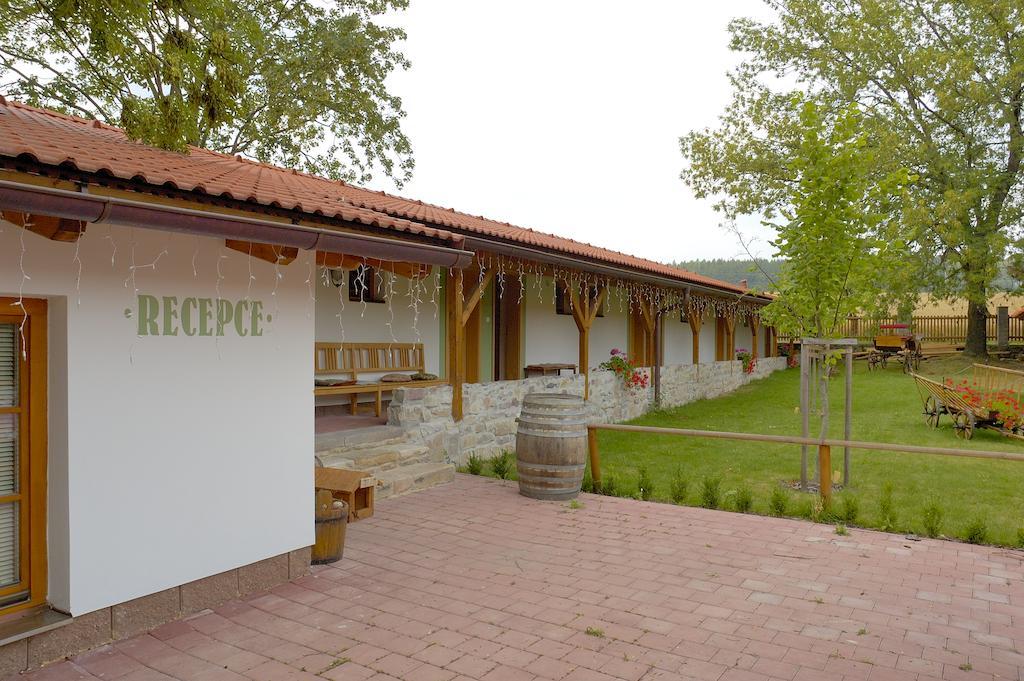 Hotel Na Statku Mirosov Mirosov  Luaran gambar